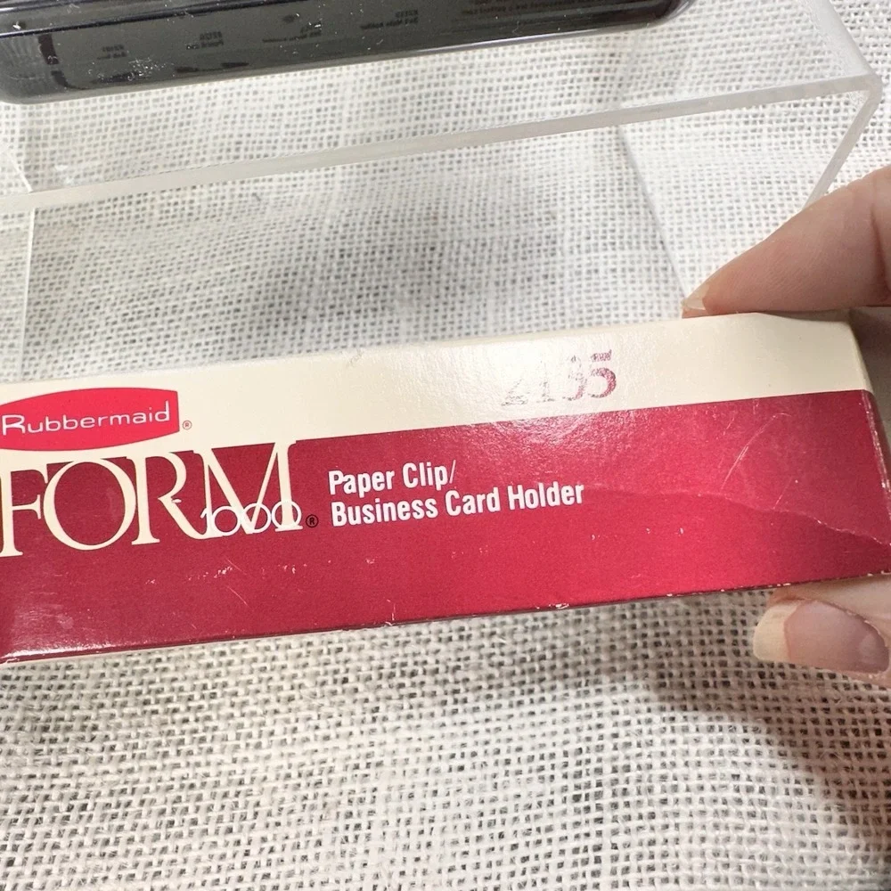 Rubbermaid FORM Clip‎ Card Dispenser 2135 Black Desk Organizer NOS New Box